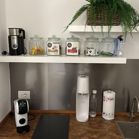 Malu Apartment Пескиера Боромео Екстериор снимка
