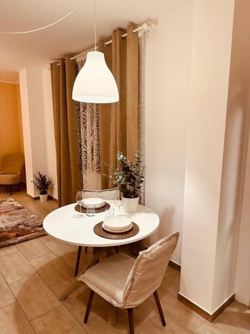 Malu Apartment Пескиера Боромео Екстериор снимка